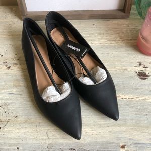EXPRESS flats *NWT*